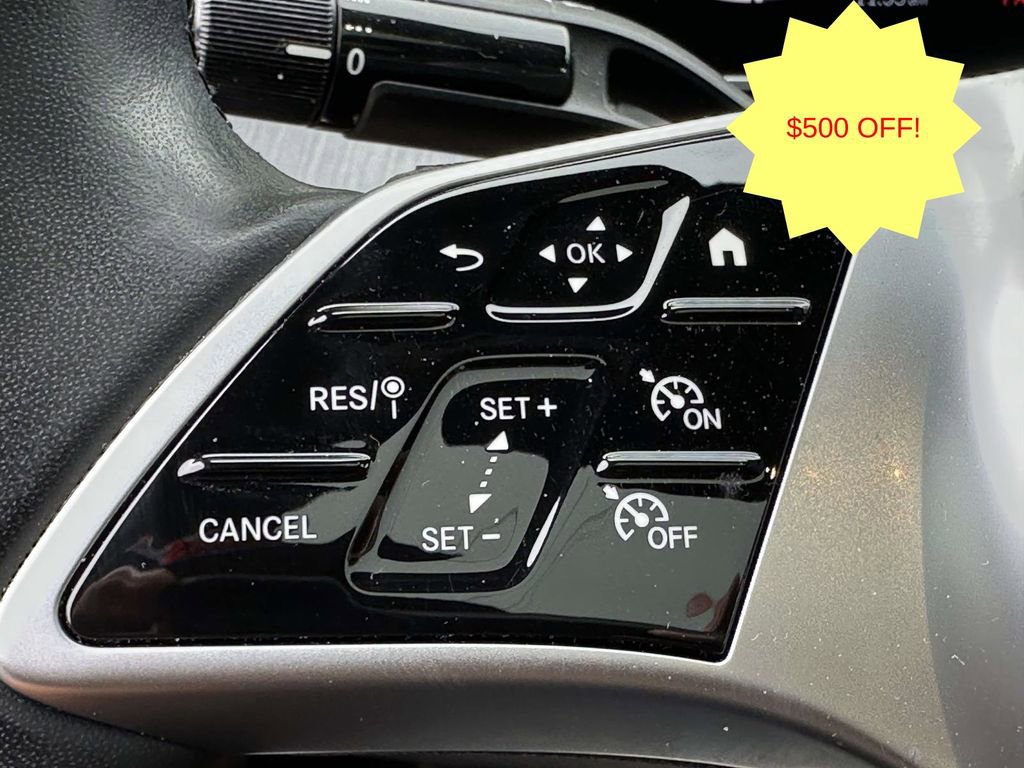 Used 2025 Mercedes-Benz C 300 4MATIC Sedan image 31