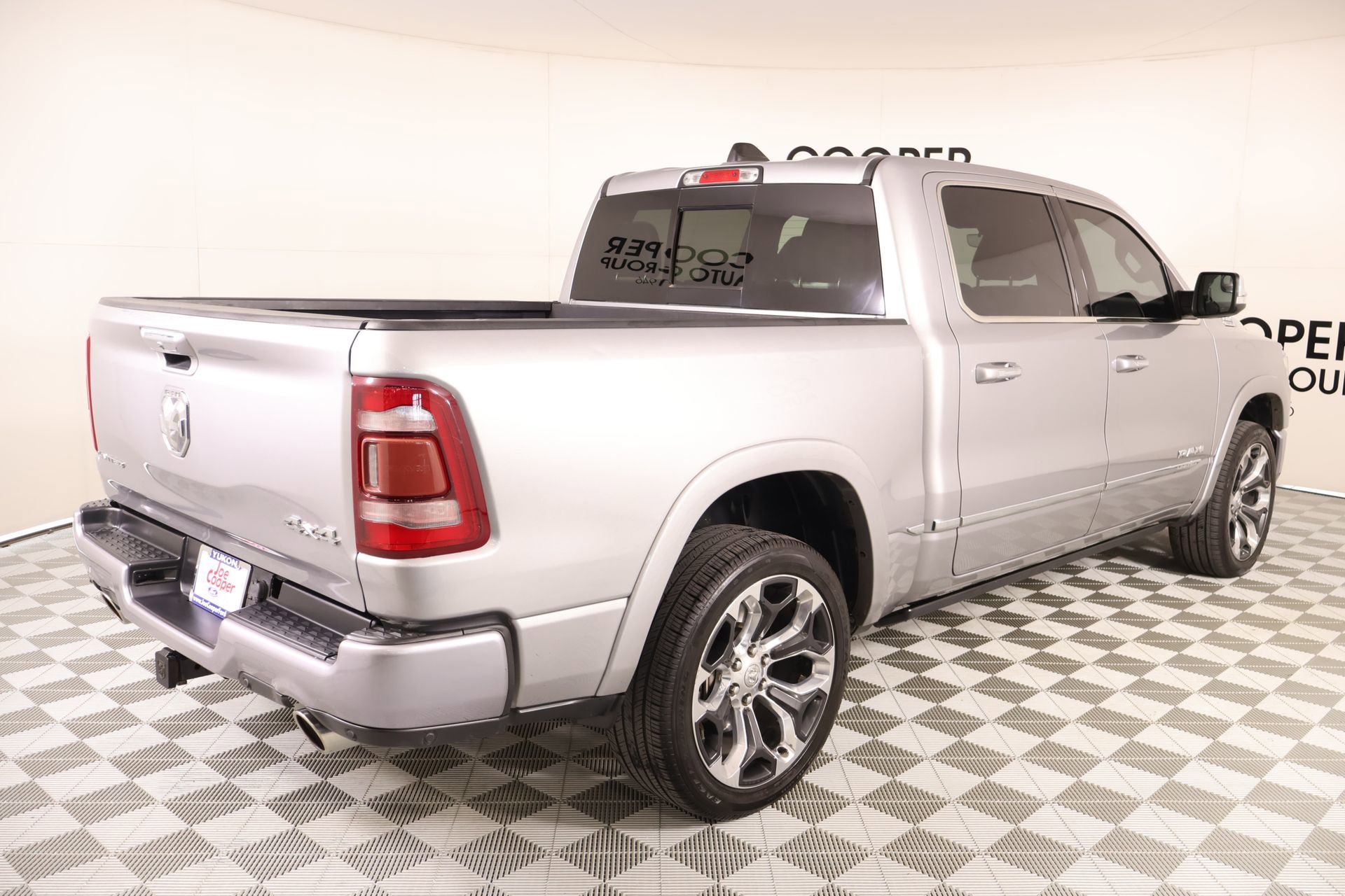 Used 2019 RAM 1500 Limited w/ Advanced Safety Group AWD/4WD image 21