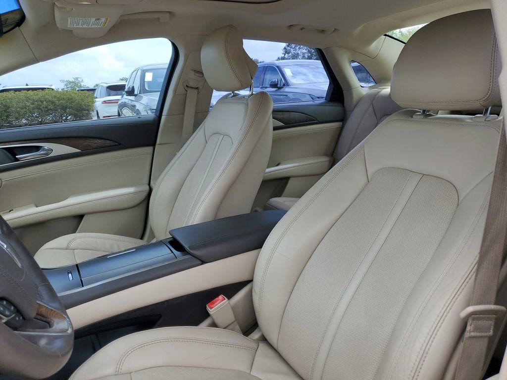 Used 2017 Lincoln MKZ Reserve FWD image 22