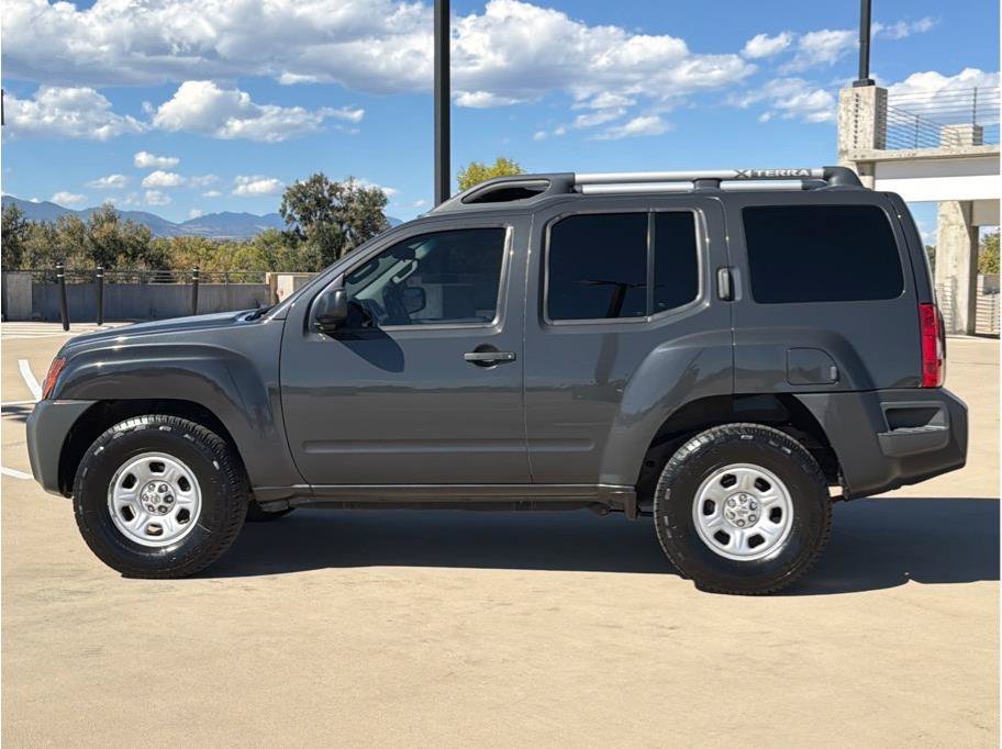 Used 2014 Nissan Xterra X AWD/4WD image 4