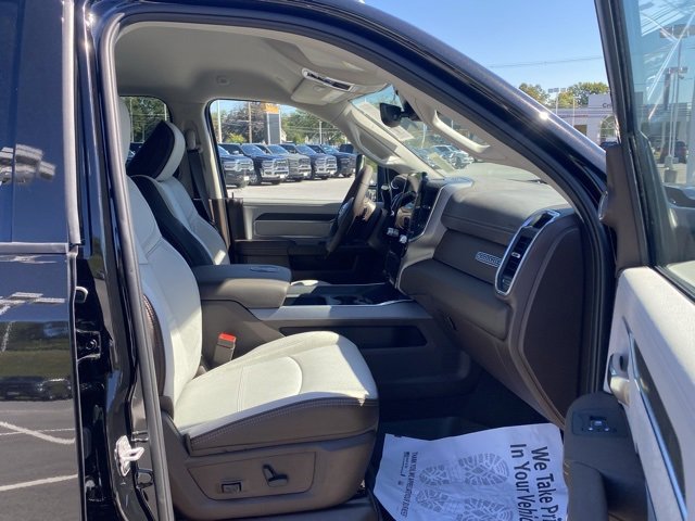 New 2026 RAM 3500 Laramie w/ Max Tow Package image 28