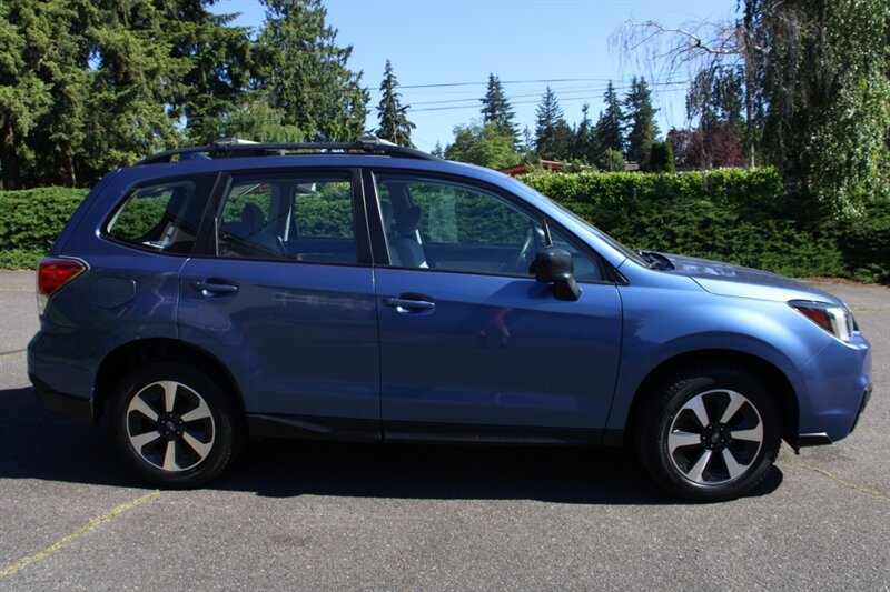 Used 2017 Subaru Forester 2.5i w/ Alloy Wheel Package AWD/4WD image 12