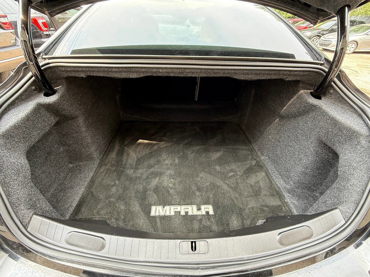 Used 2014 Chevrolet Impala LTZ image 13