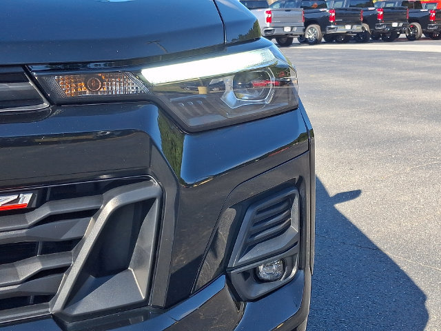 Used 2023 Chevrolet Colorado Z71 w/ Z71 Convenience Package 2 AWD/4WD image 9