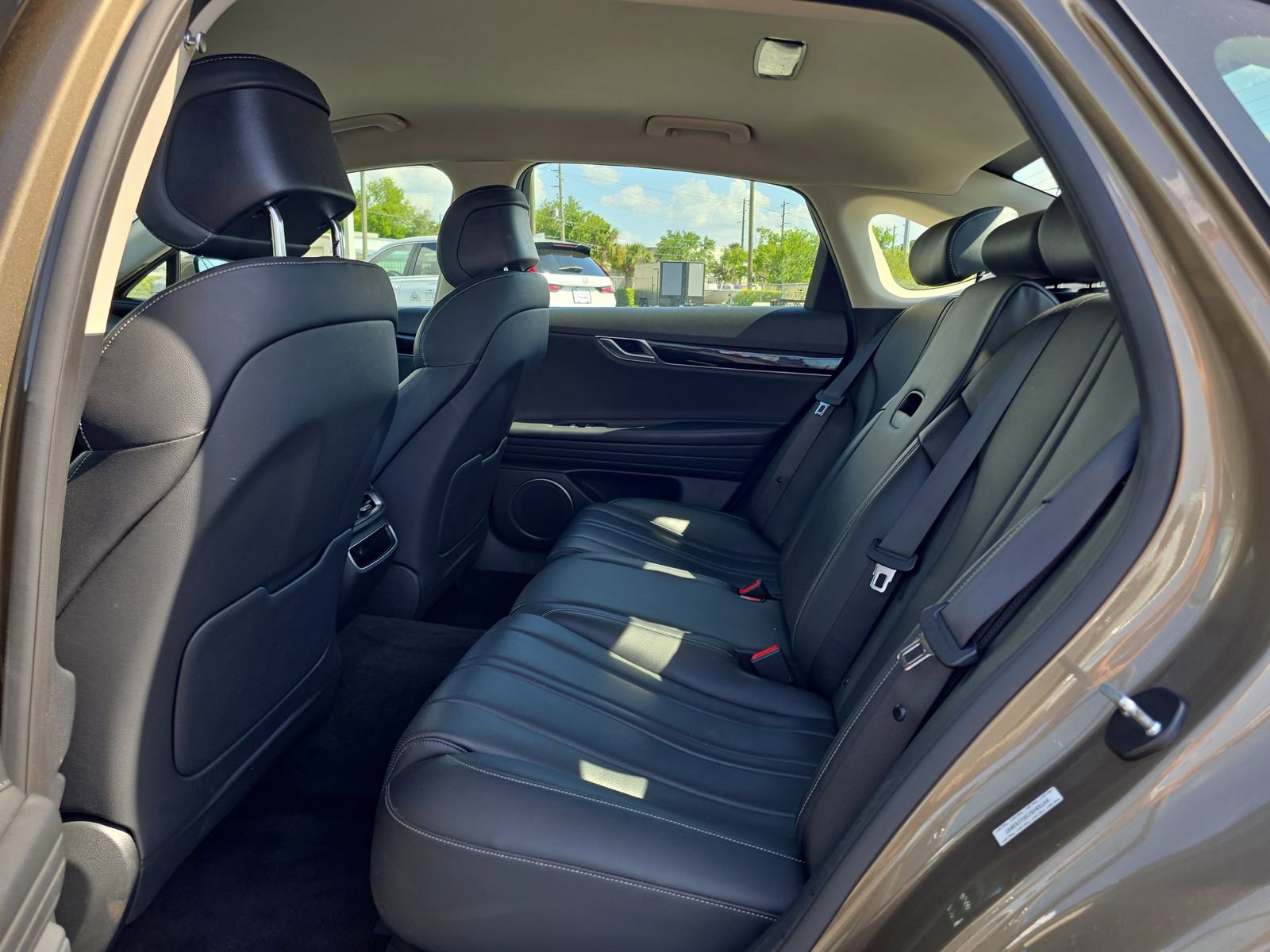 Used 2023 Genesis G80 2.5T AWD/4WD image 13
