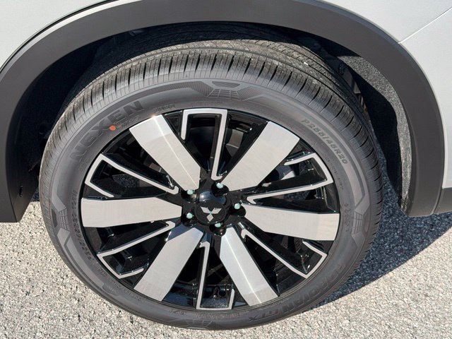 New 2026 Mitsubishi Outlander SE FWD image 17