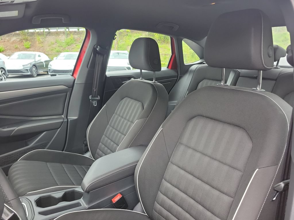 Used 2024 Volkswagen Jetta Sport FWD image 19