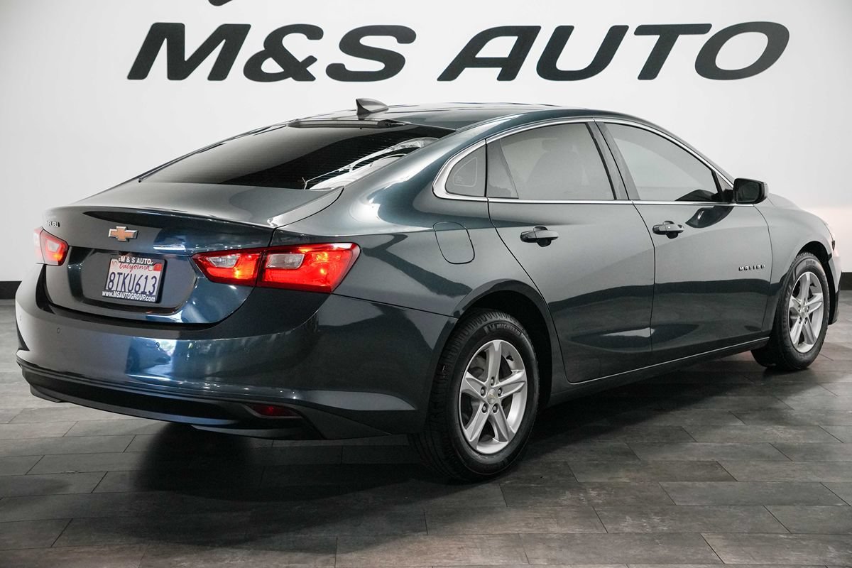 Used 2021 Chevrolet Malibu LS w/ Driver Confidence Package II FWD image 4