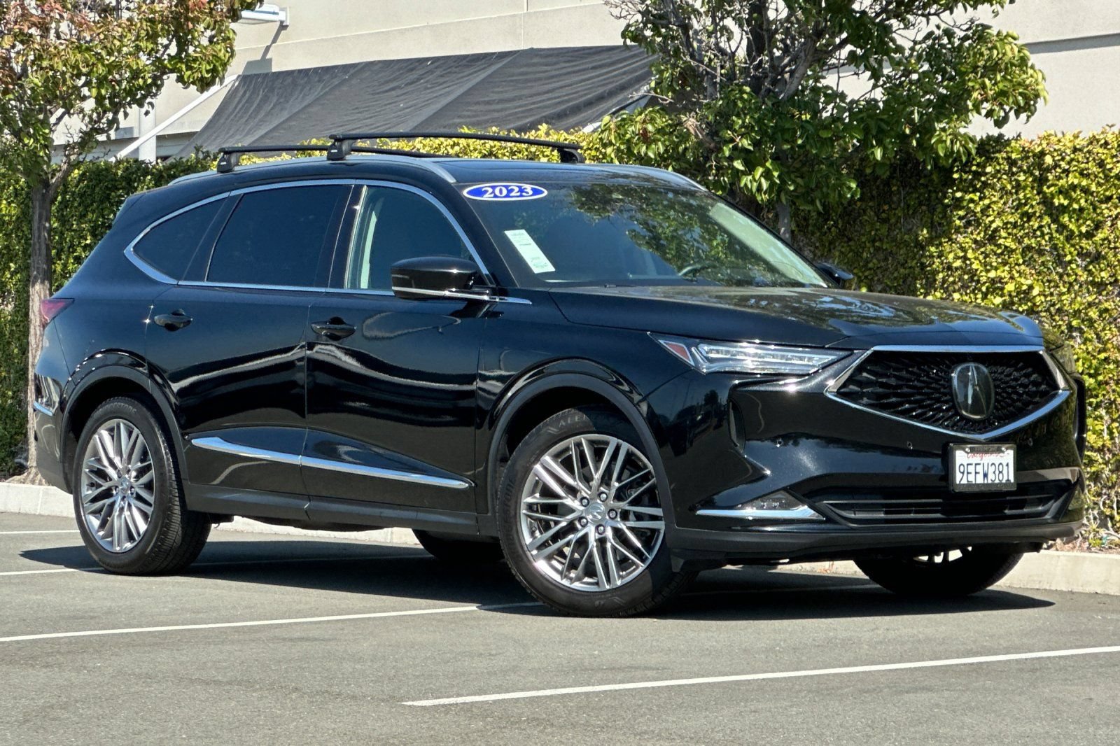 Used 2023 Acura MDX w/ Advance Package AWD/4WD image 2