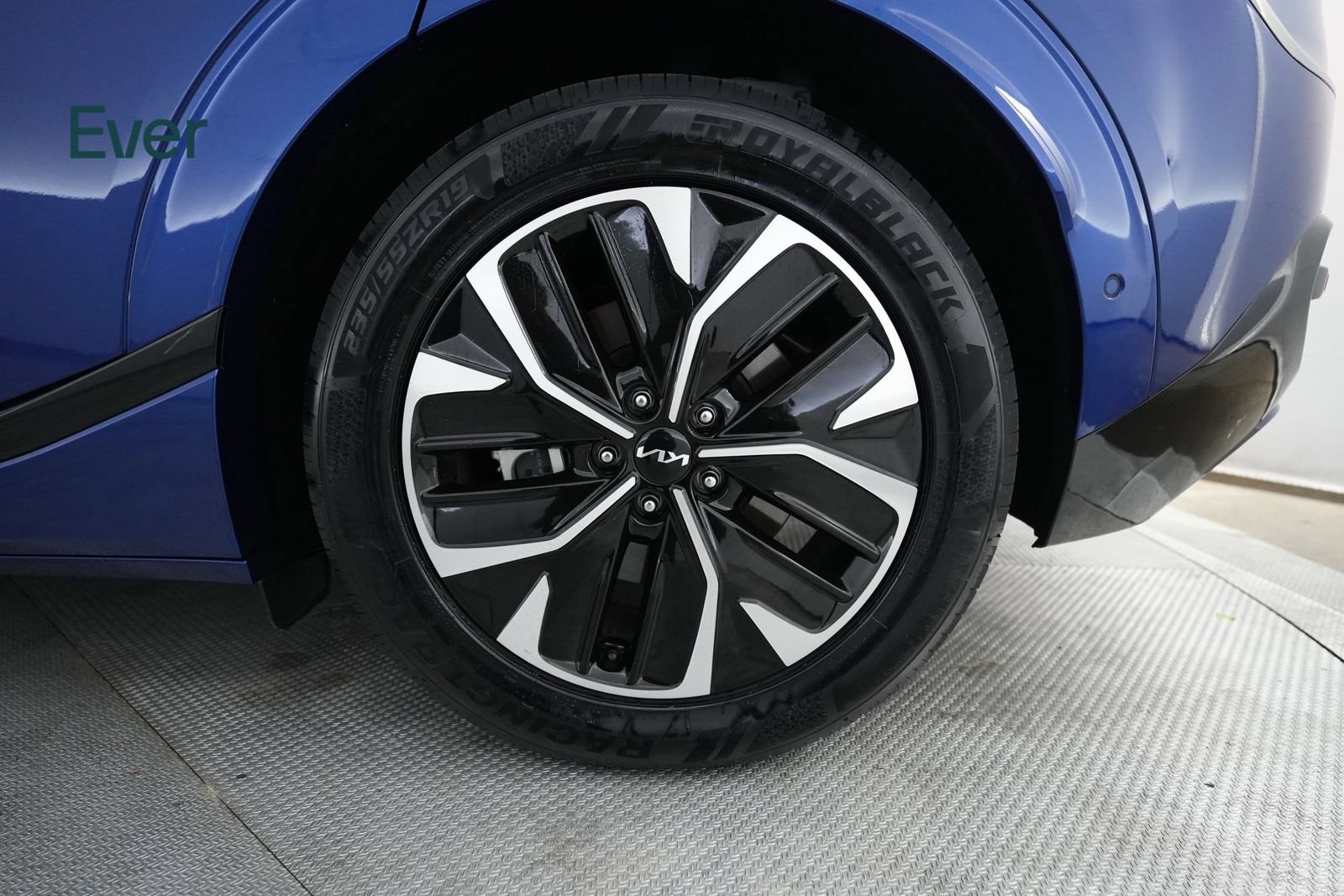 Used 2024 Kia EV6 GT-Line RWD image 9