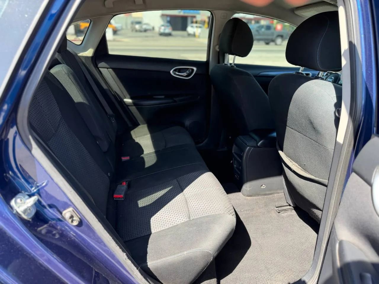 Used 2019 Nissan Sentra SR w/ Exterior Package FWD image 27