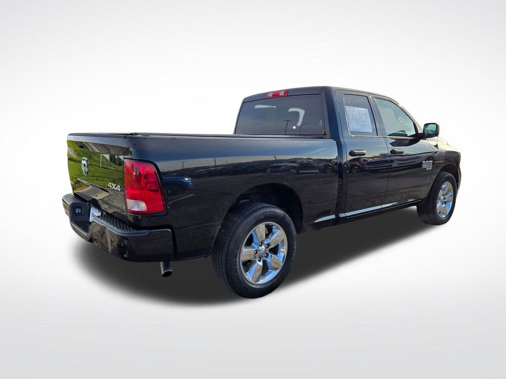 Used 2019 RAM 1500 Express w/ Express Value Package AWD/4WD image 3