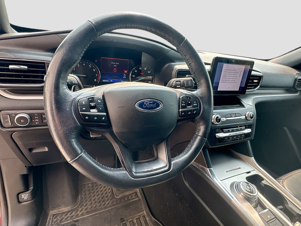 Used 2020 Ford Explorer XLT w/ Equipment Group 202A AWD/4WD image 11