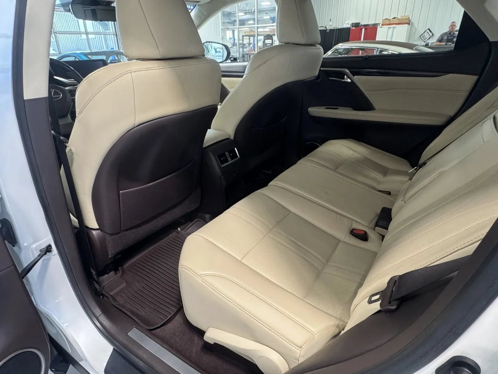 Used 2018 Lexus RX 450h AWD w/ Luxury Package image 13