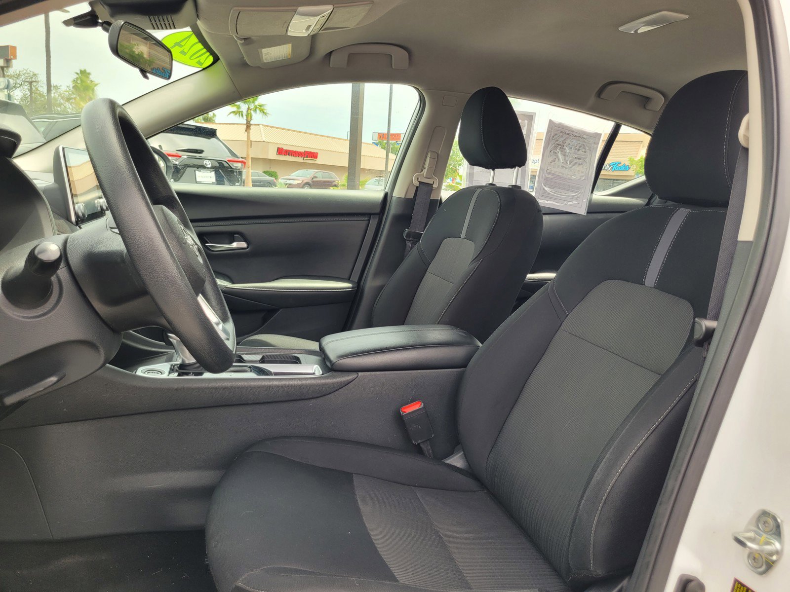 Used 2024 Nissan Sentra SV FWD image 10