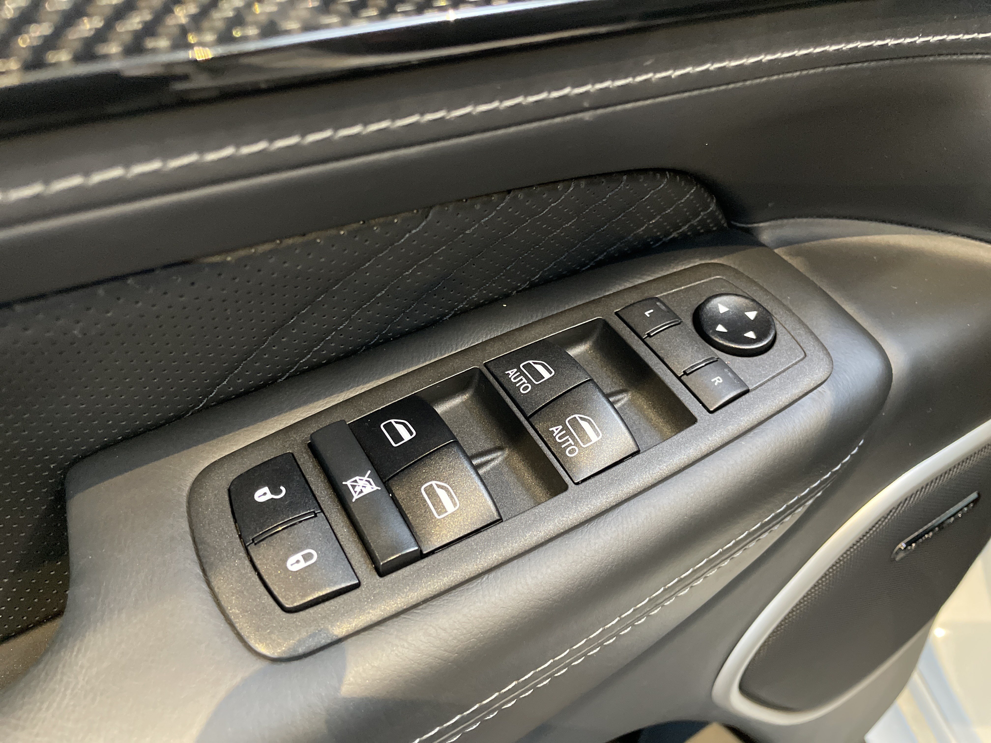 Used 2021 Jeep Grand Cherokee Trackhawk AWD/4WD image 16