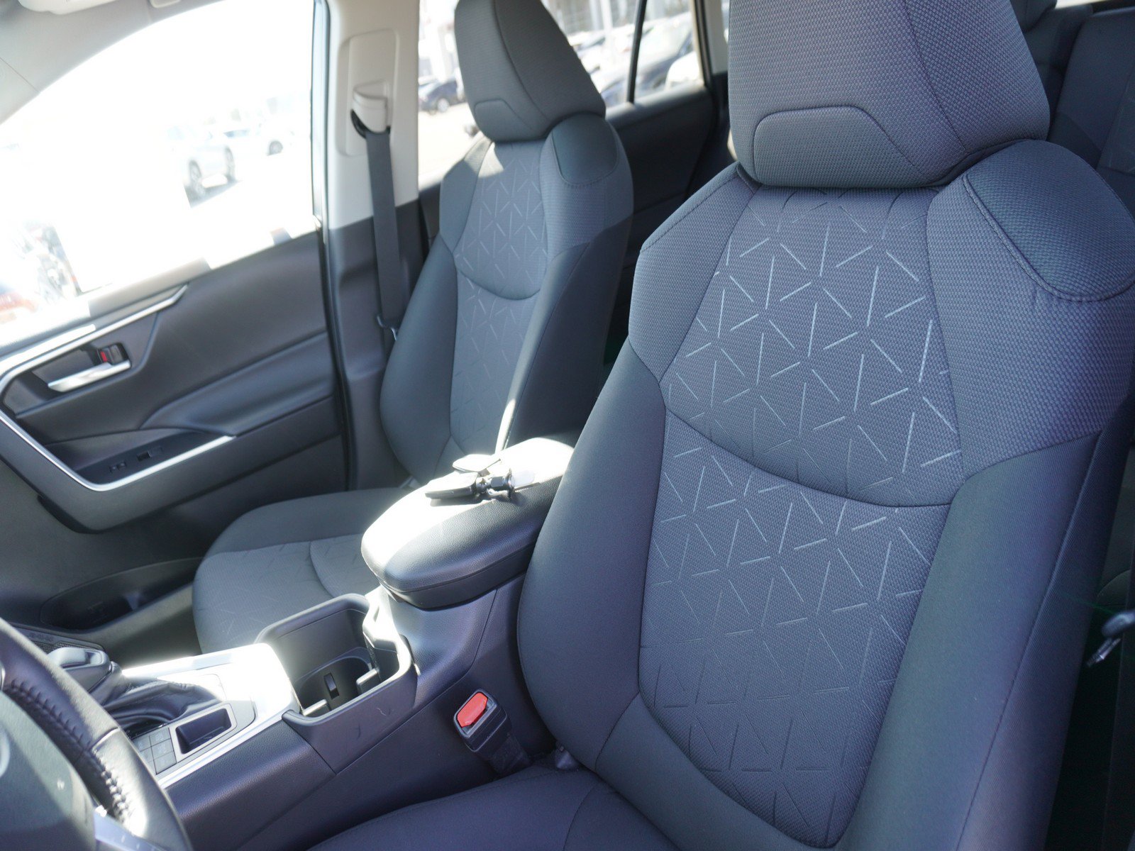 Used 2025 Toyota RAV4 XLE w/ Convenience Package AWD/4WD image 23