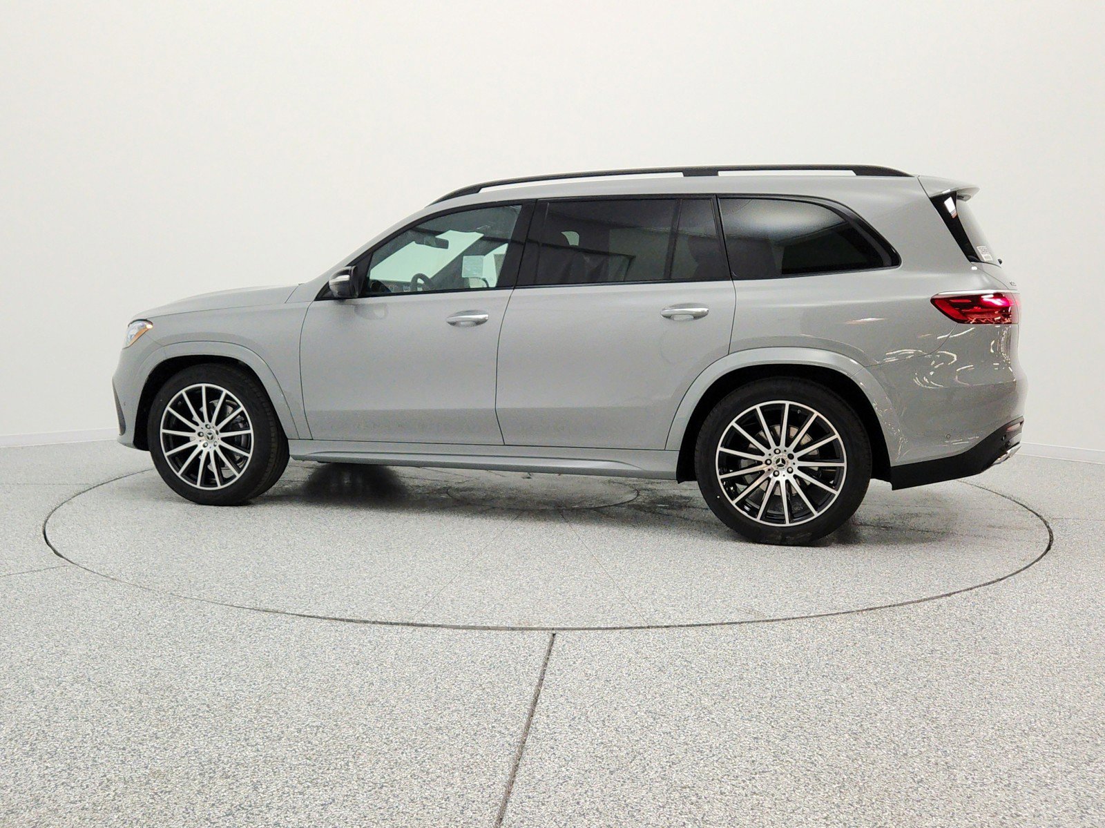 New 2026 Mercedes-Benz GLS 450 4MATIC image 8