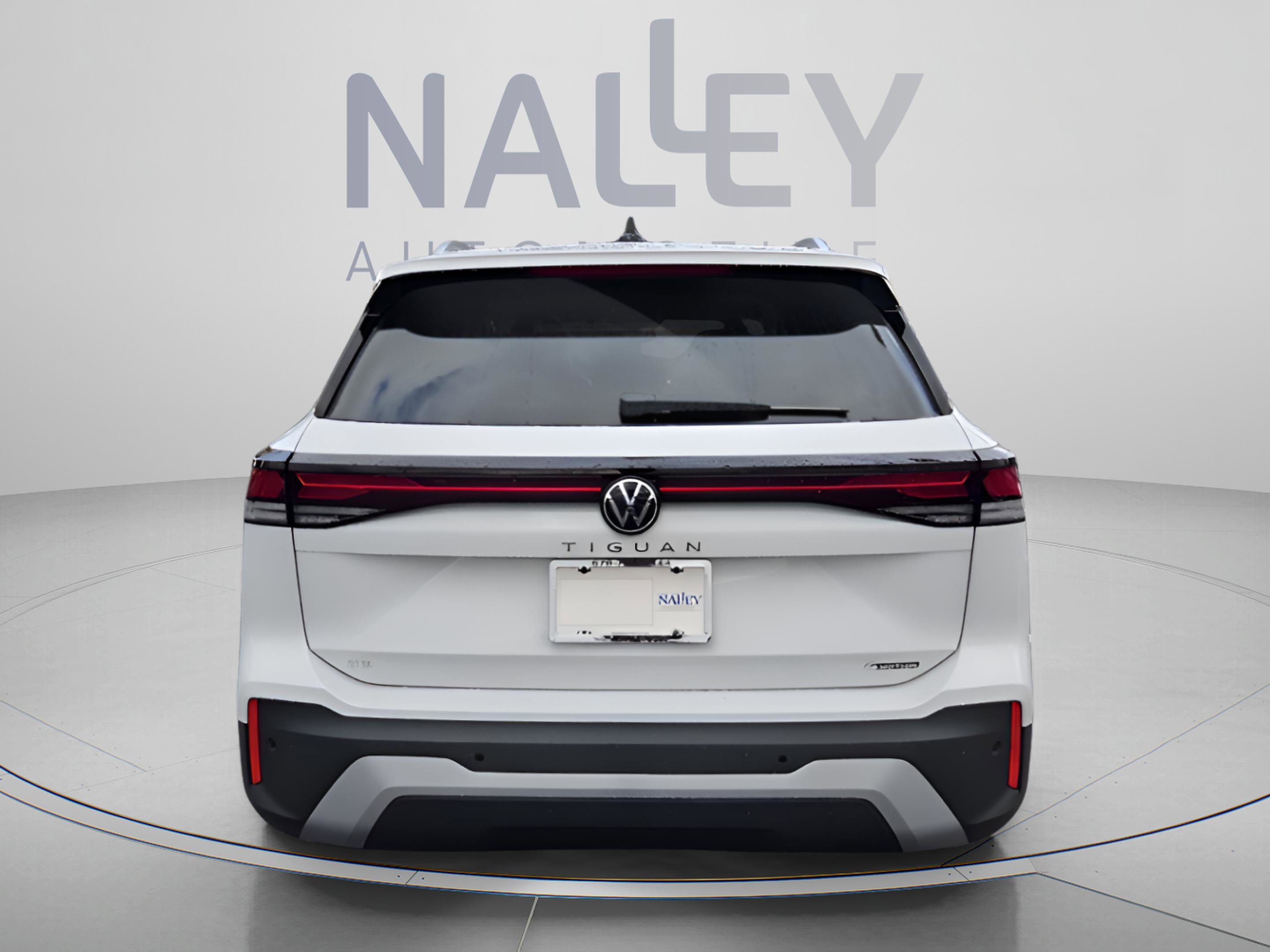 New 2026 Volkswagen Tiguan SE AWD/4WD image 4