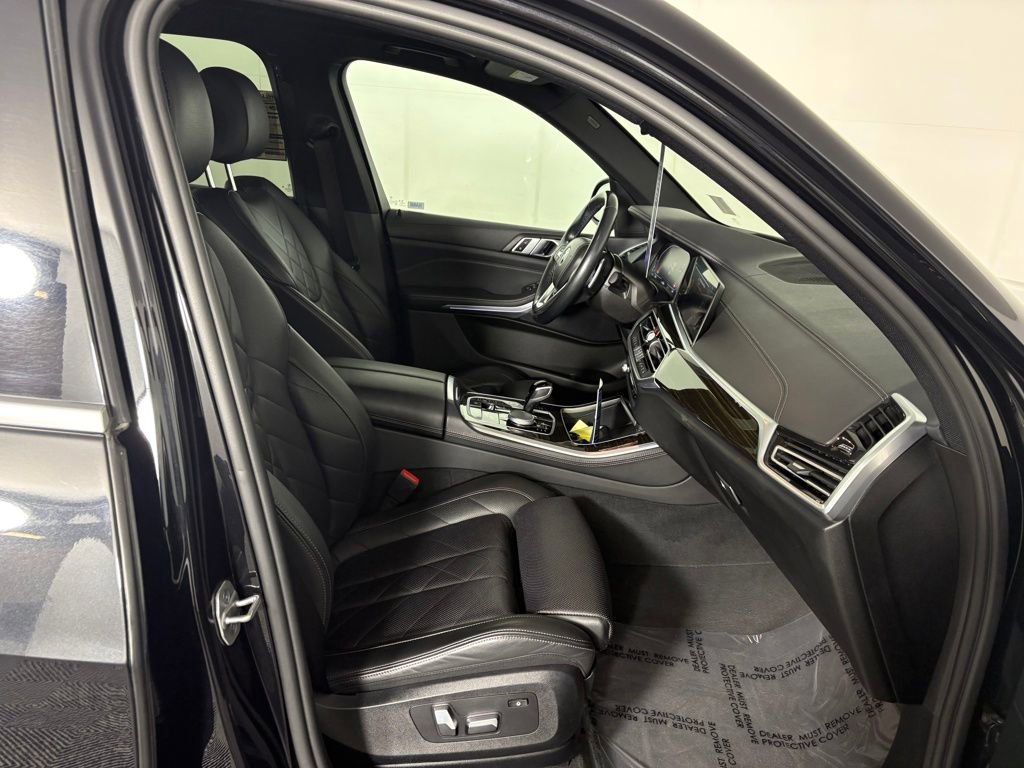 Used 2023 BMW X5 xDrive40i AWD/4WD image 34