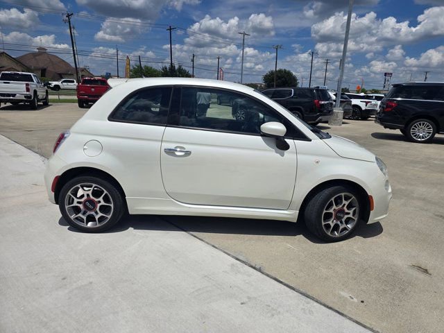 Used 2015 FIAT 500 Sport FWD image 2