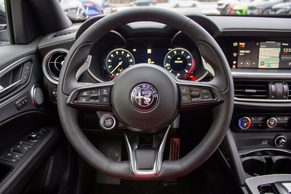 New 2025 Alfa Romeo Stelvio Sprint image 14