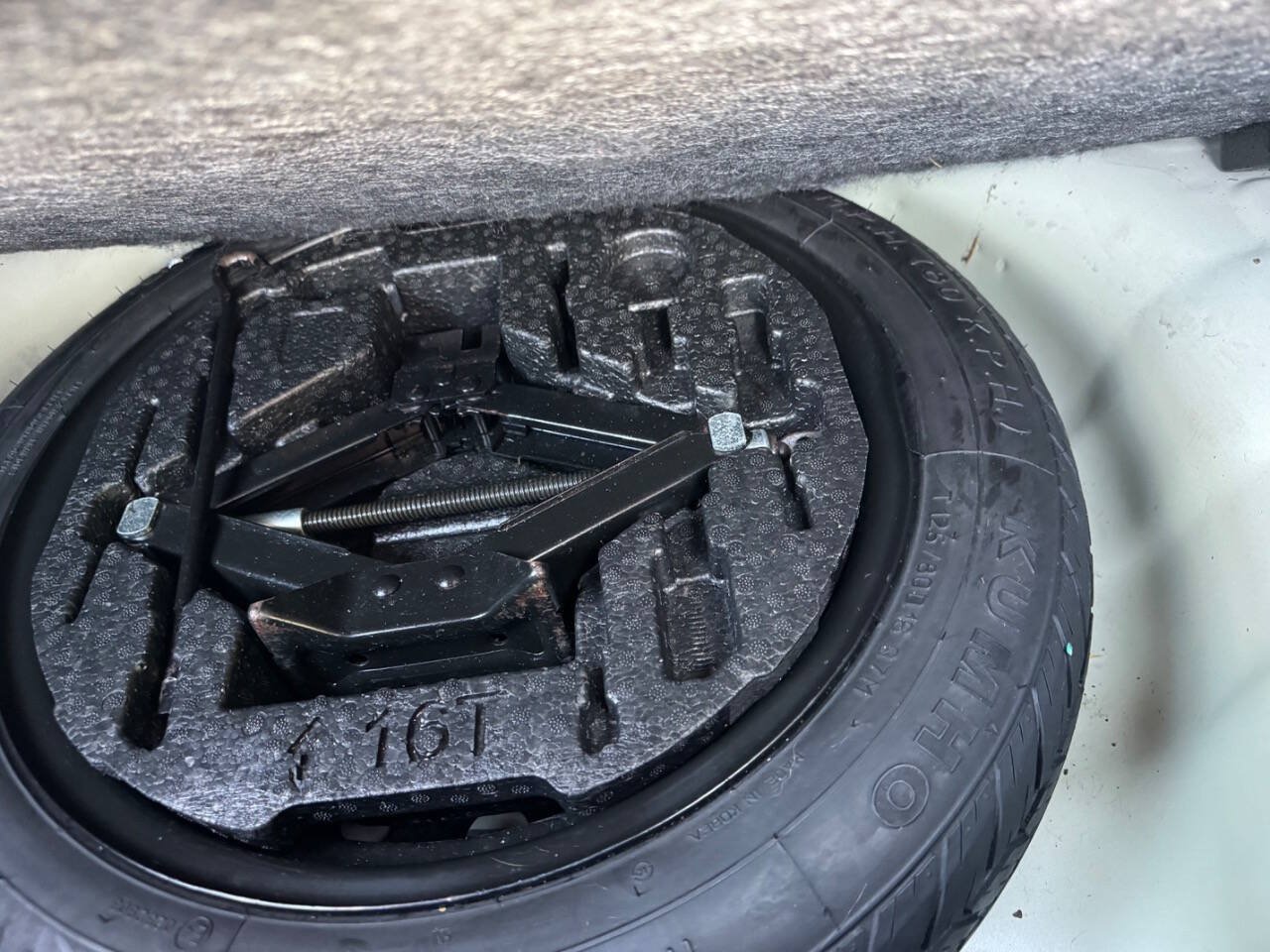 Used 2017 Kia Soul + FWD image 20