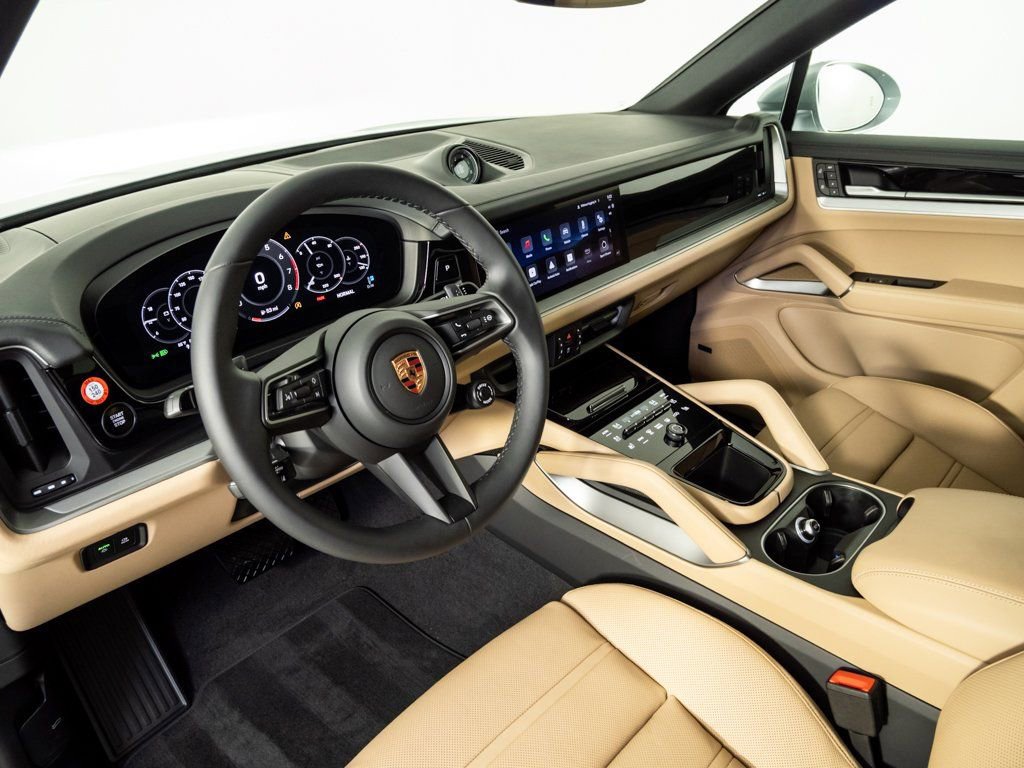 New 2026 Porsche Cayenne Base image 4
