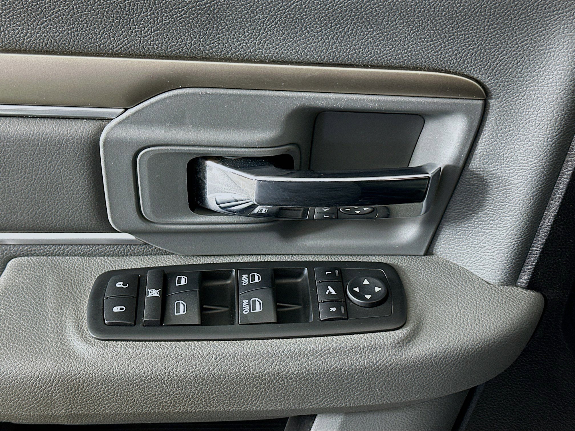 Used 2017 RAM 1500 Big Horn image 15