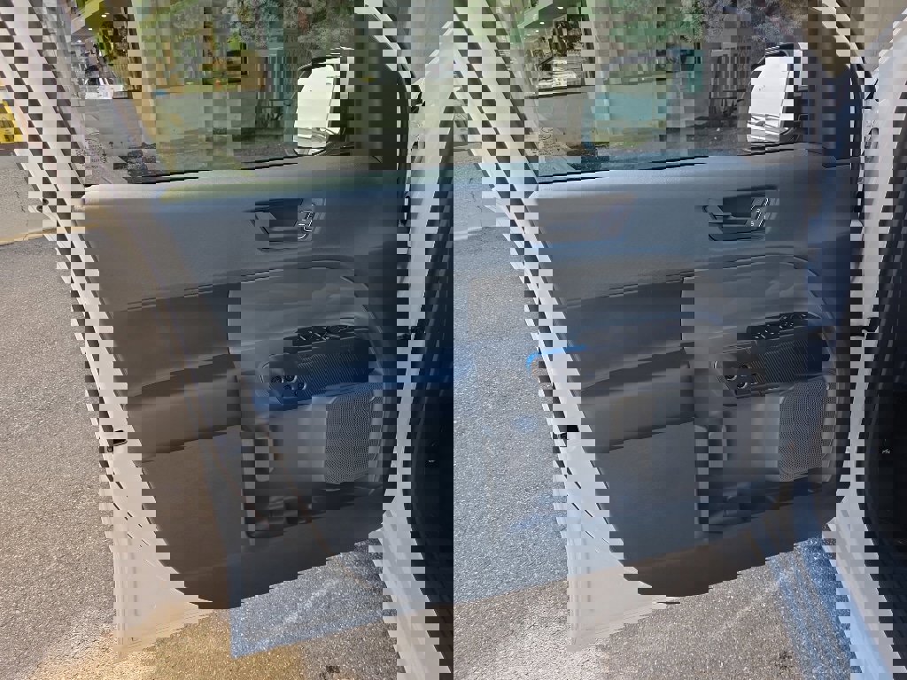 New 2025 Ford Maverick Lobo image 17