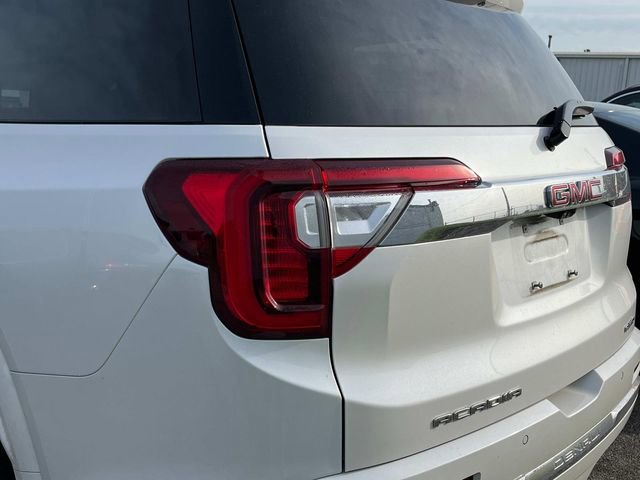 Used 2020 GMC Acadia Denali w/ Technology Package AWD/4WD image 13