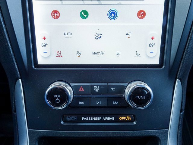 Used 2024 Ford Edge SEL w/ Convenience Package image 7