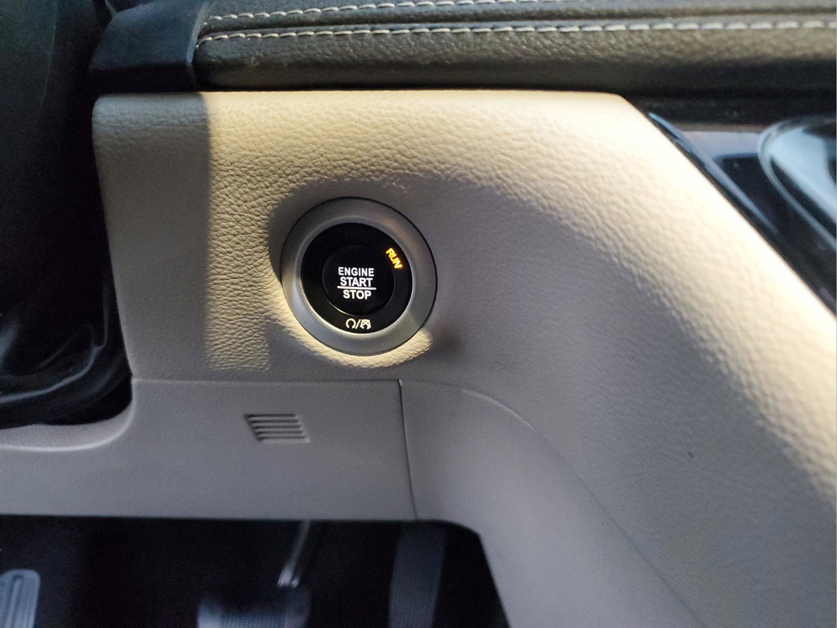 Used 2022 Chrysler Pacifica Touring-L FWD image 25