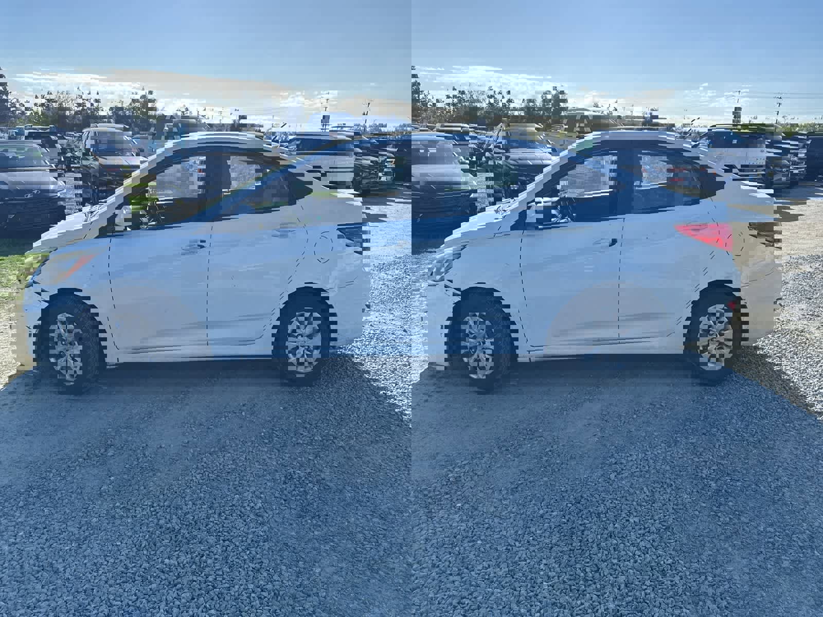 Used 2016 Hyundai Accent SE w/ Option Group 02 image 8