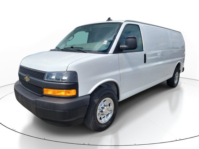 Used 2021 Chevrolet Express 2500 Extended RWD image 4