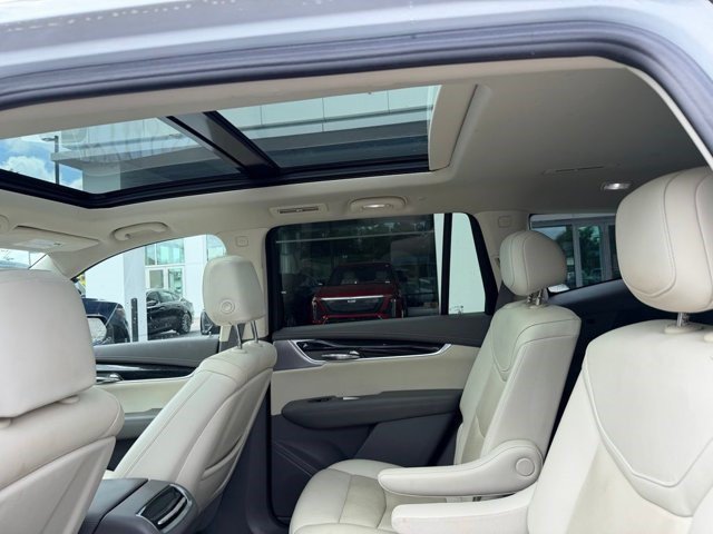 Certified 2023 Cadillac XT6 Premium Luxury FWD image 14