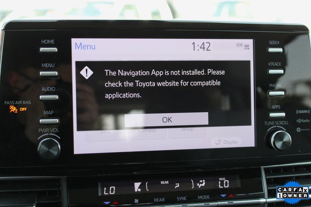 Used 2023 Toyota Sienna XLE image 25