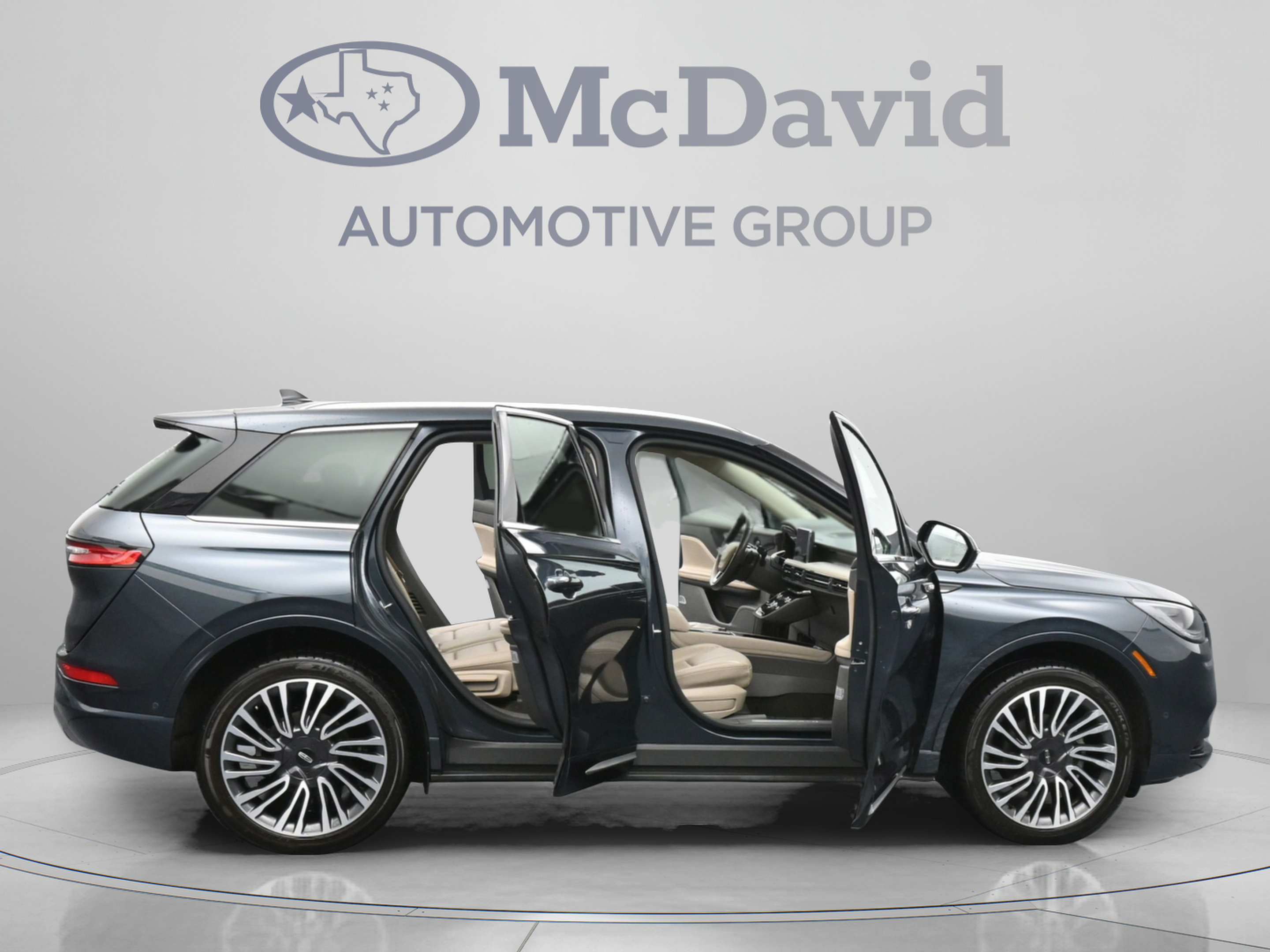 Used 2022 Lincoln Corsair Reserve w/ Equipment Group 201A AWD/4WD image 21
