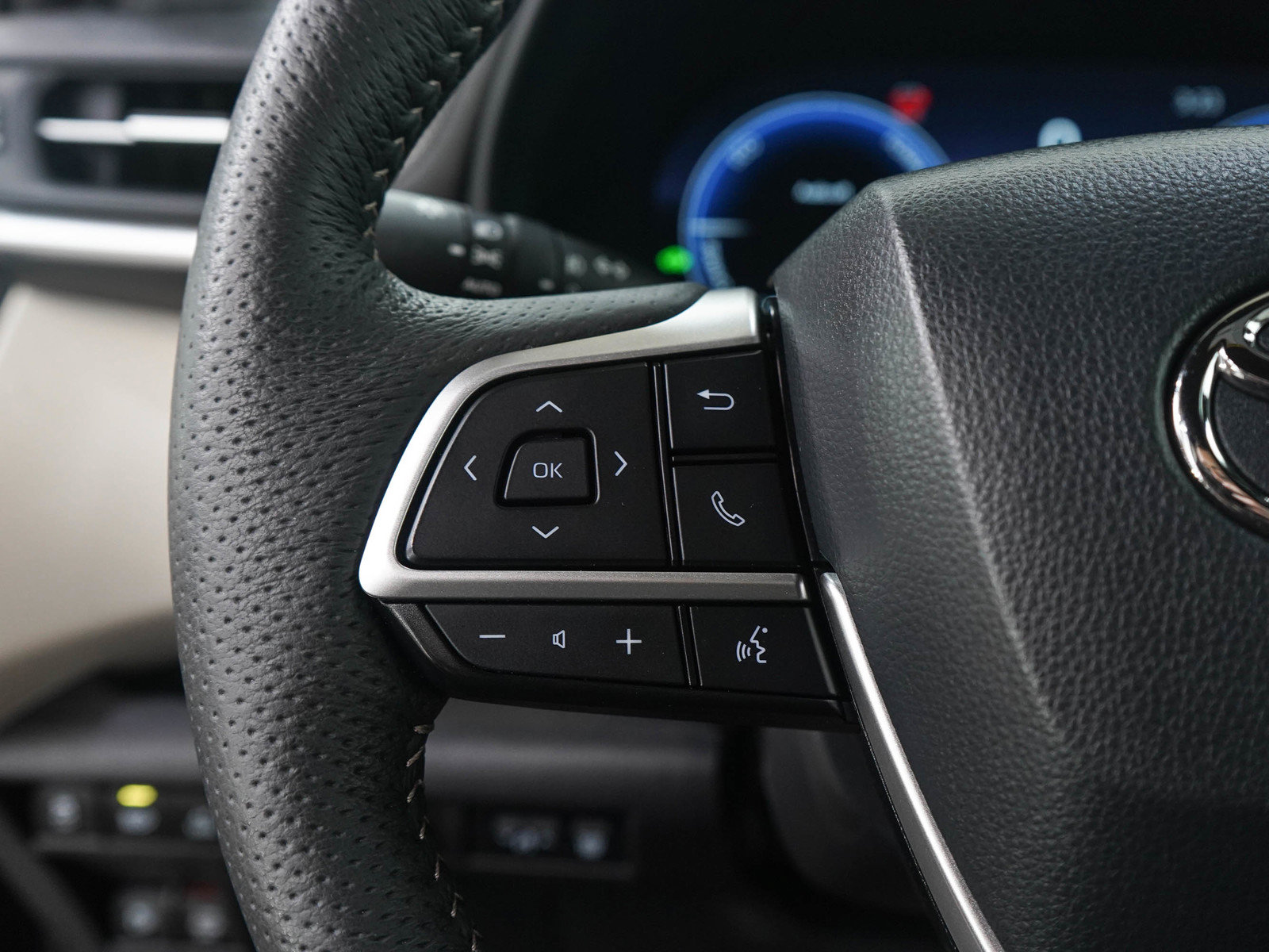 Used 2025 Toyota Sienna AWD image 31