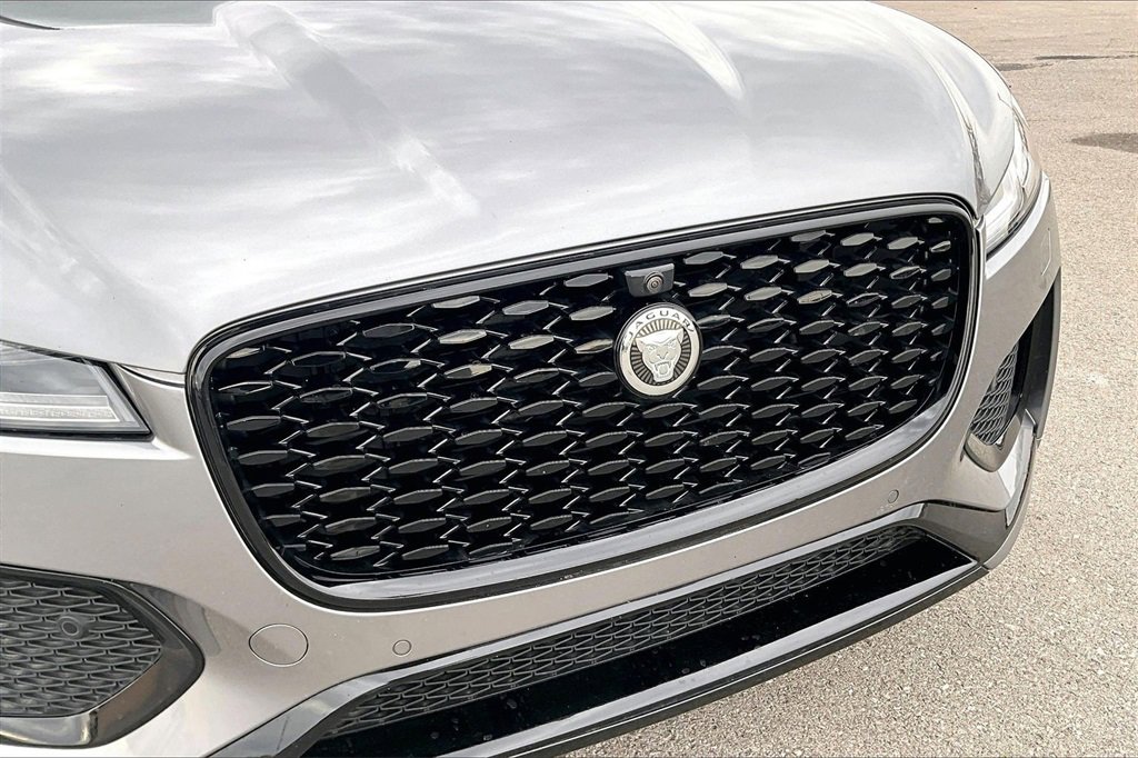 Used 2026 Jaguar F-PACE R-Dynamic S image 28