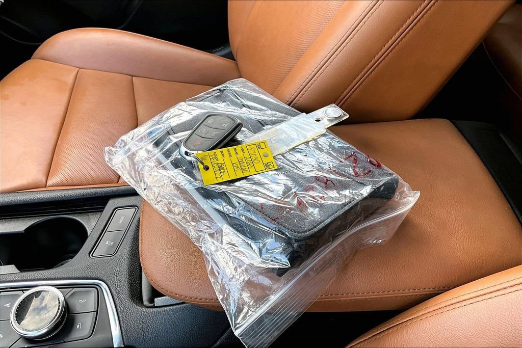 Certified 2023 Cadillac XT5 Premium Luxury AWD/4WD image 35