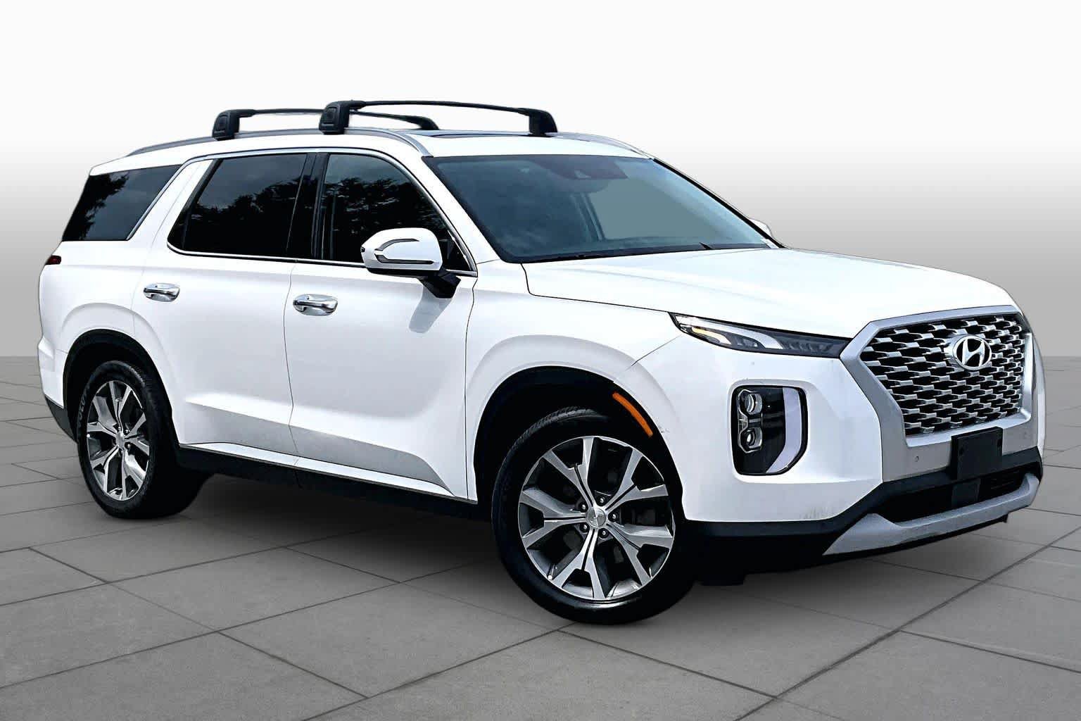 Used 2022 Hyundai Palisade SEL w/ Premium Package AWD/4WD image 3