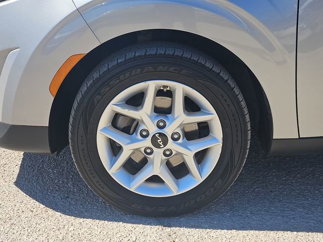 Used 2023 Kia Soul LX w/ Option Group 015 FWD image 9