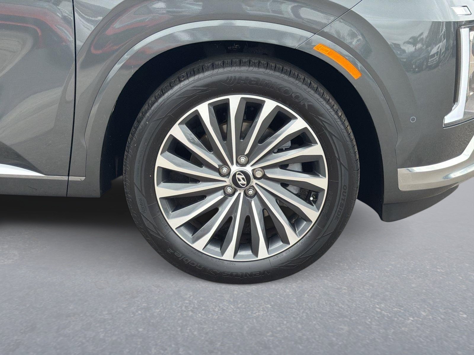 Used 2025 Hyundai Palisade Calligraphy FWD image 34