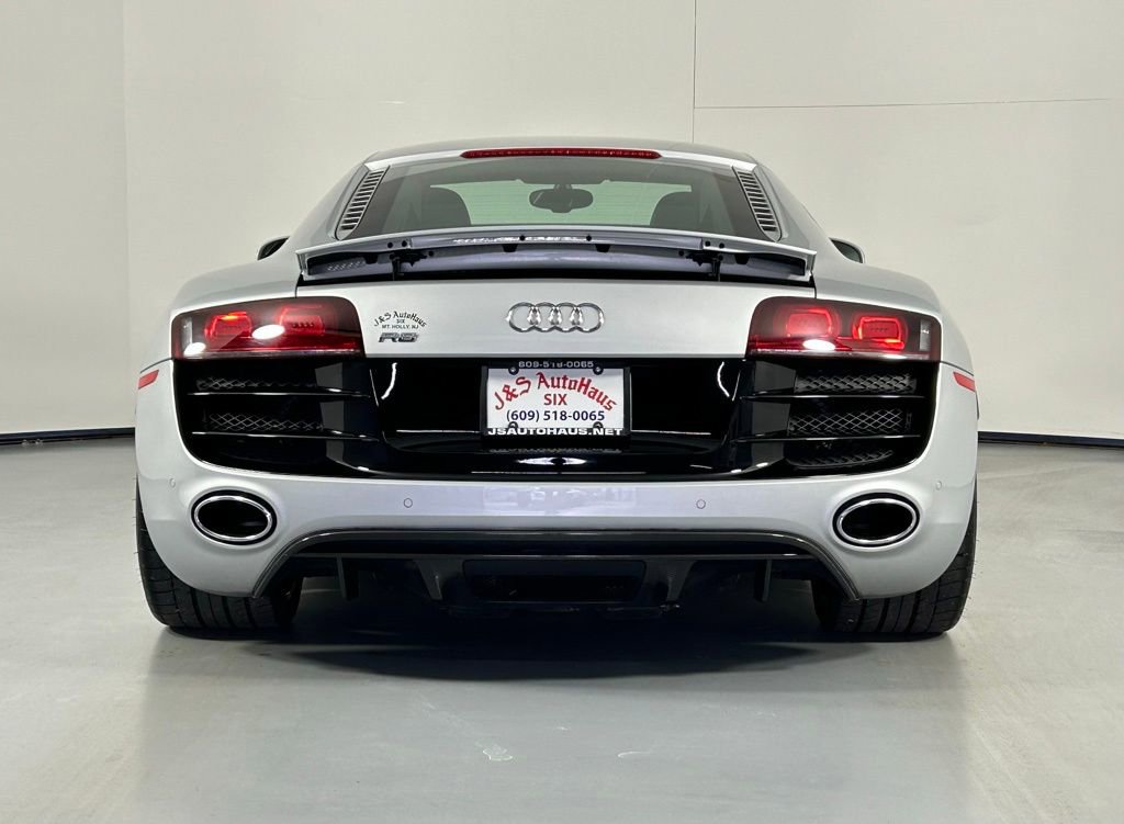 Used 2012 Audi R8 V10 AWD/4WD image 6