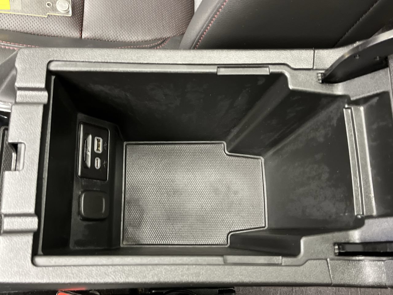 Used 2020 Chevrolet Blazer RS w/ LPO, Floor Liner Package AWD/4WD image 27