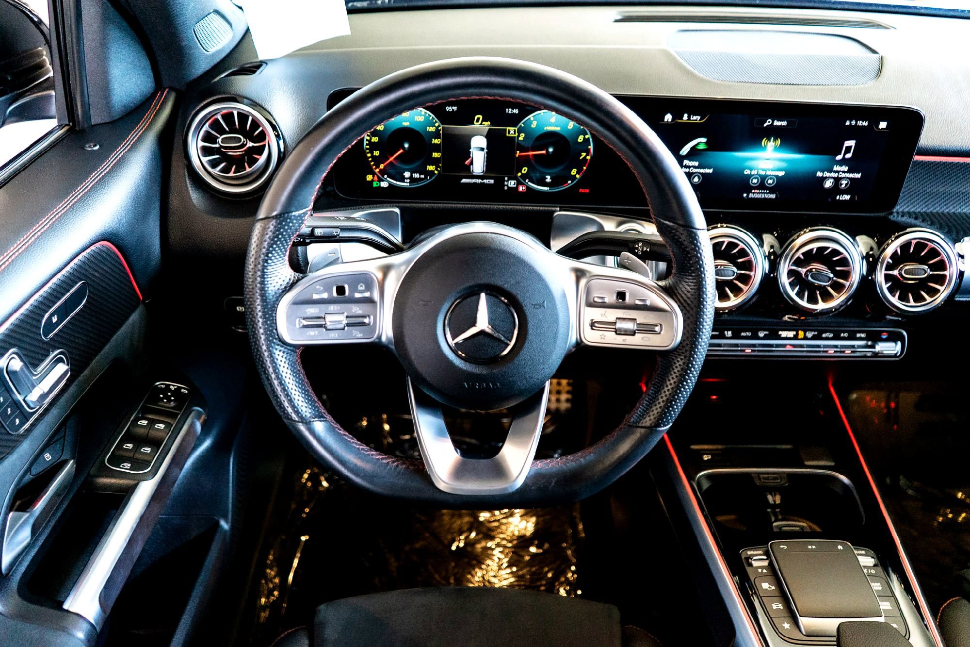 Certified 2022 Mercedes-Benz GLB 35 AMG 4MATIC image 31