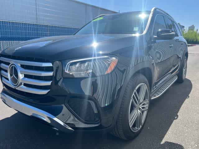 Used 2026 Mercedes-Benz GLS 450 4MATIC image 9