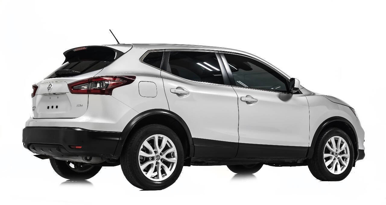 Used 2022 Nissan Rogue Sport S AWD/4WD image 3