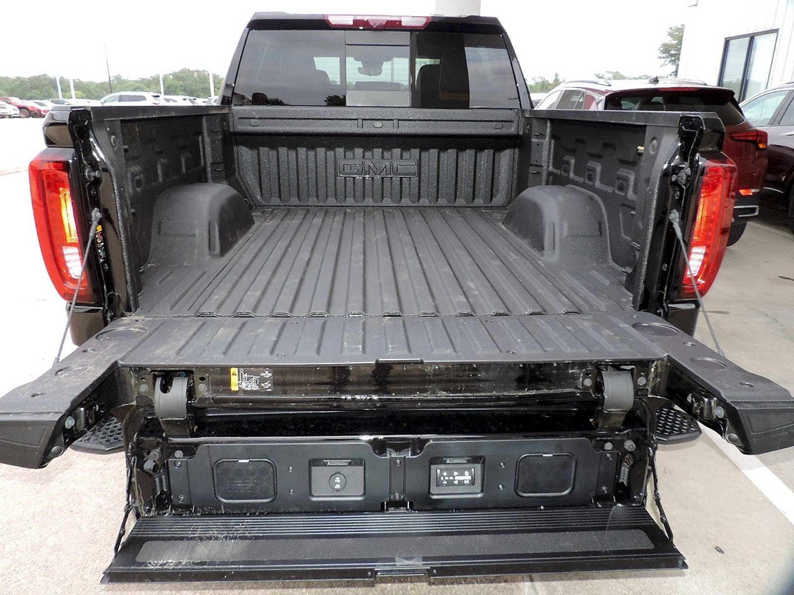 Certified 2026 GMC Sierra 1500 Denali Ultimate AWD/4WD image 17